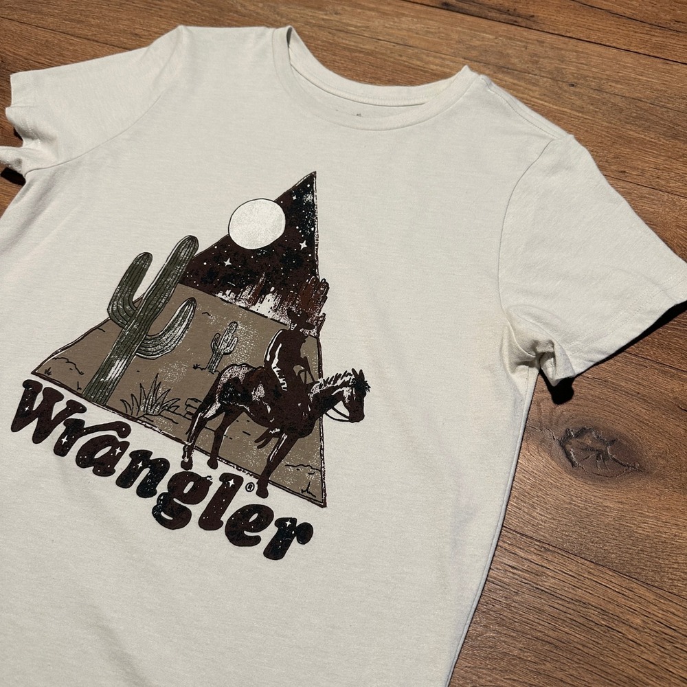 Wrangler Cream Graphic Desert Cowboy T-Shirt Womens Size M
